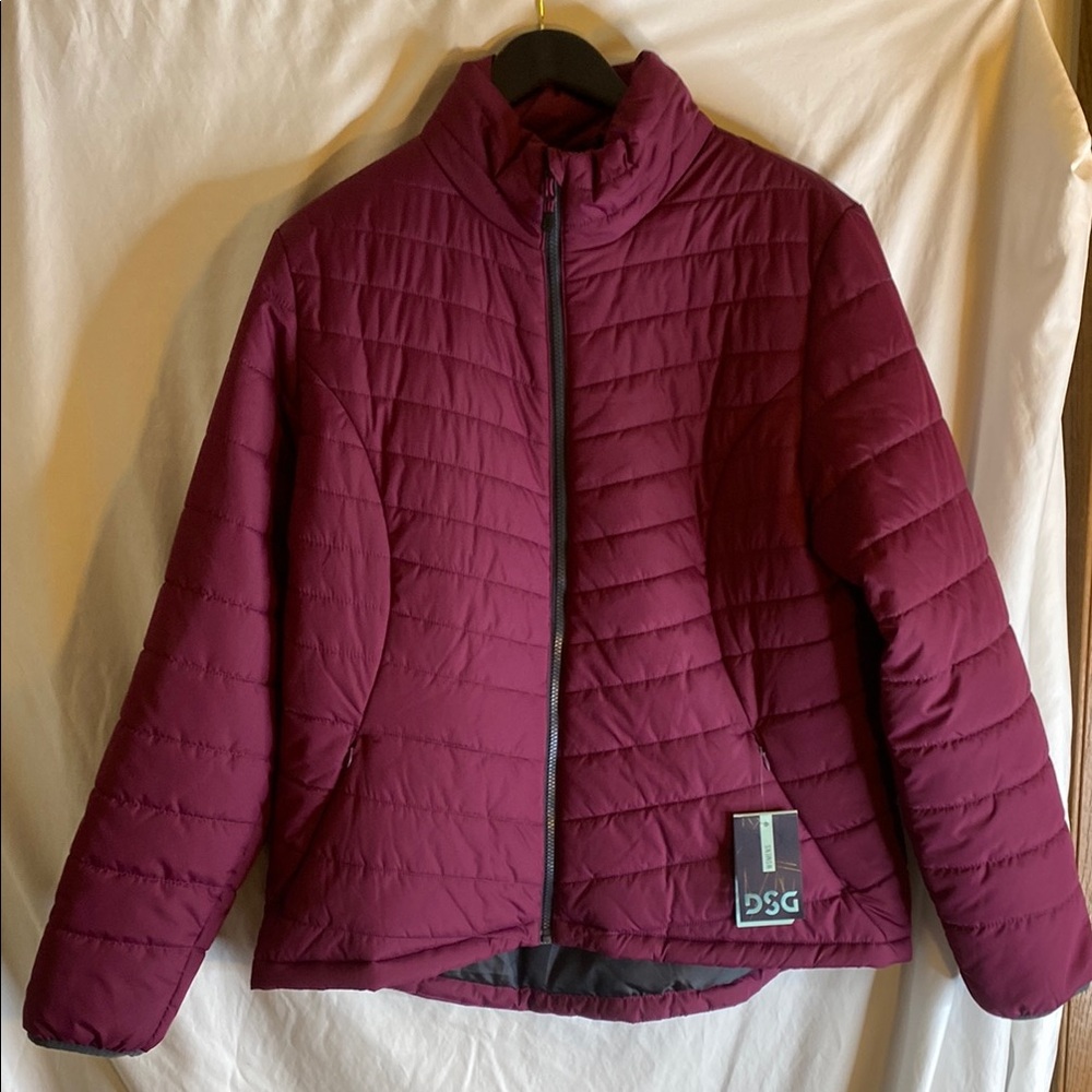 DSG woman’s insulated jacket size XXLarge. NWT